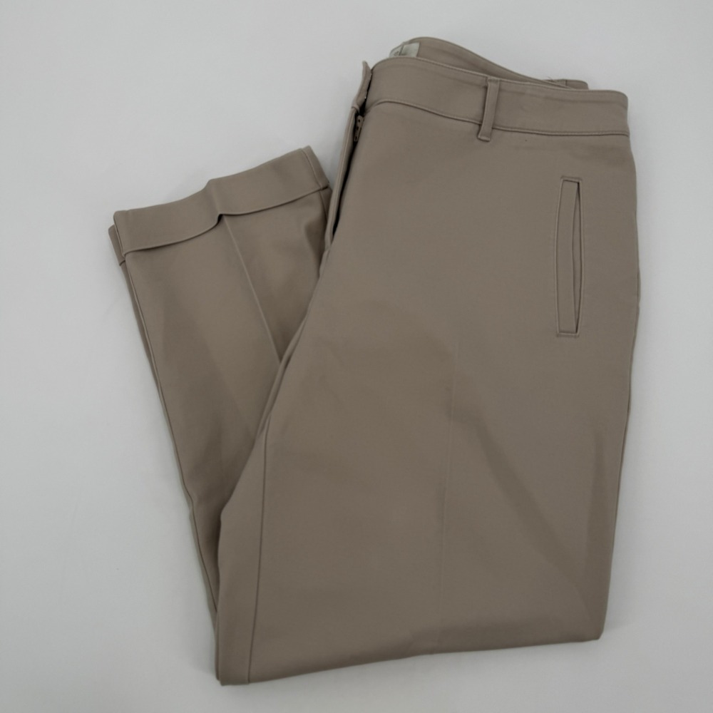 Chicos So Slimming Tan Khaki Crop Pants Cuffed Trousers Size 1 Medium Timeless